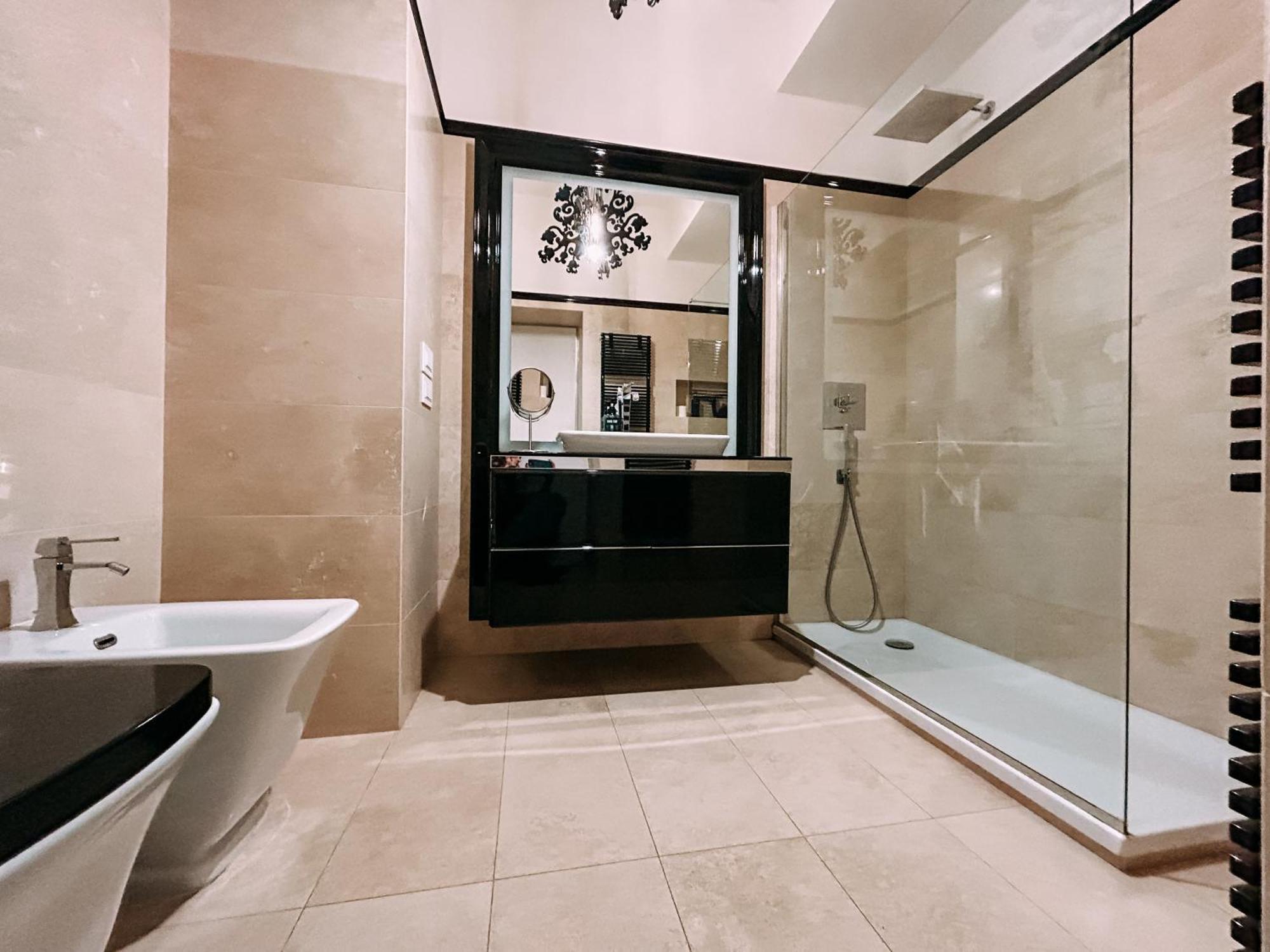 The Duomo Exclusive -43 Passi Dal Duomo- Apartment Firenze Bagian luar foto